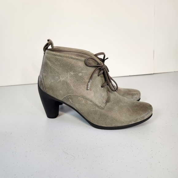 Ecco Women’s Ankle Boots Lace Up Gray Leather Block Heels Shoes Size 38 US 7 7.5 - Picture 3 of 9